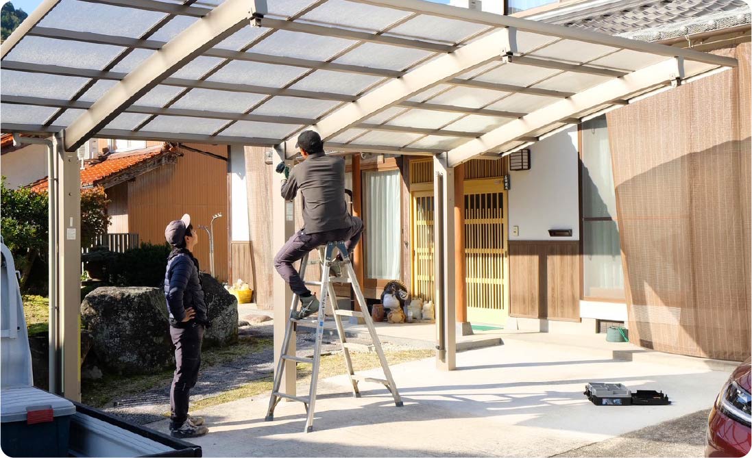 外構・エクステリア工事の施工例 フェンスや駐車場整備の様子